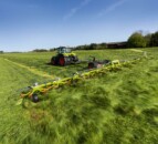 Claas launches 15m unit into tedder market