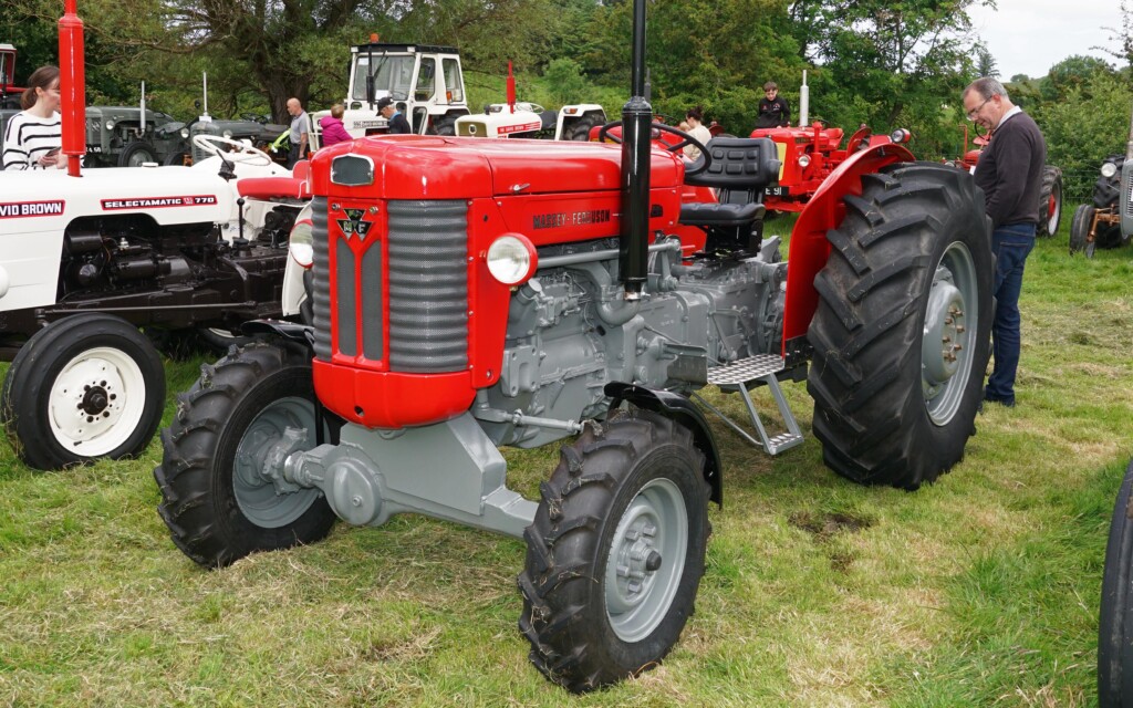 MF 65 all wheel drive conversion