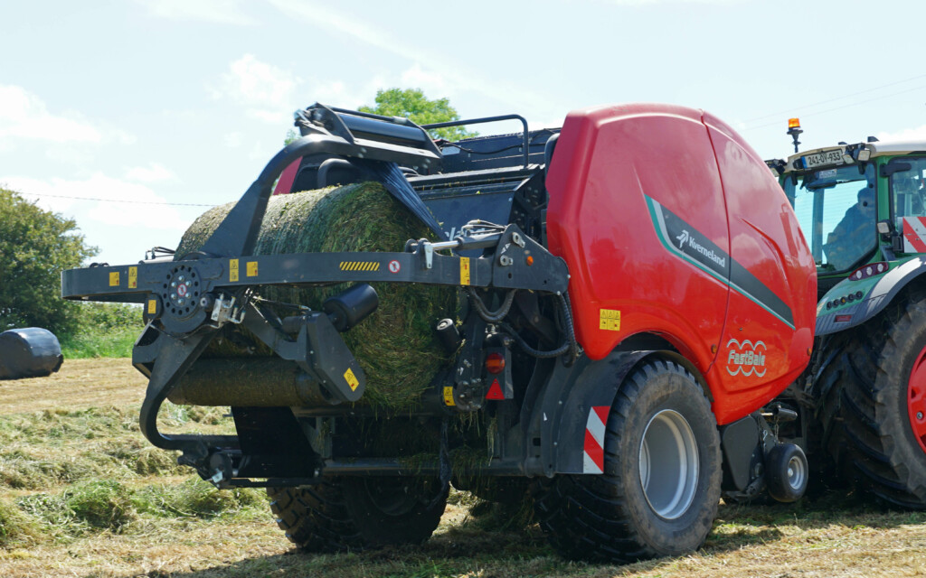 FastBale wrapping table