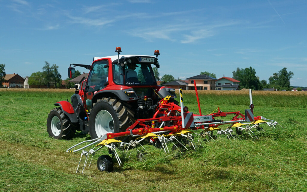 Alpin tedder from Pottinger